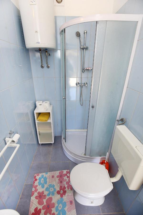 Apartmani Buca Biograd Na Moru Buitenkant foto