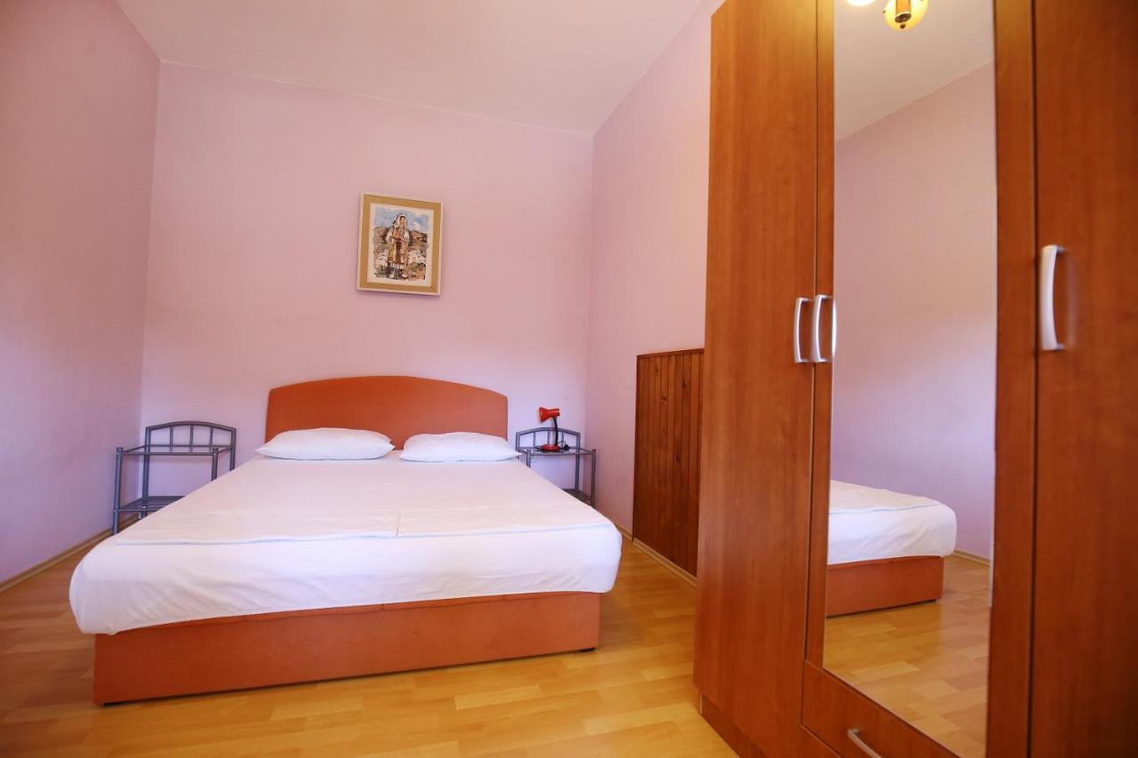 Apartmani Buca Biograd Na Moru Buitenkant foto