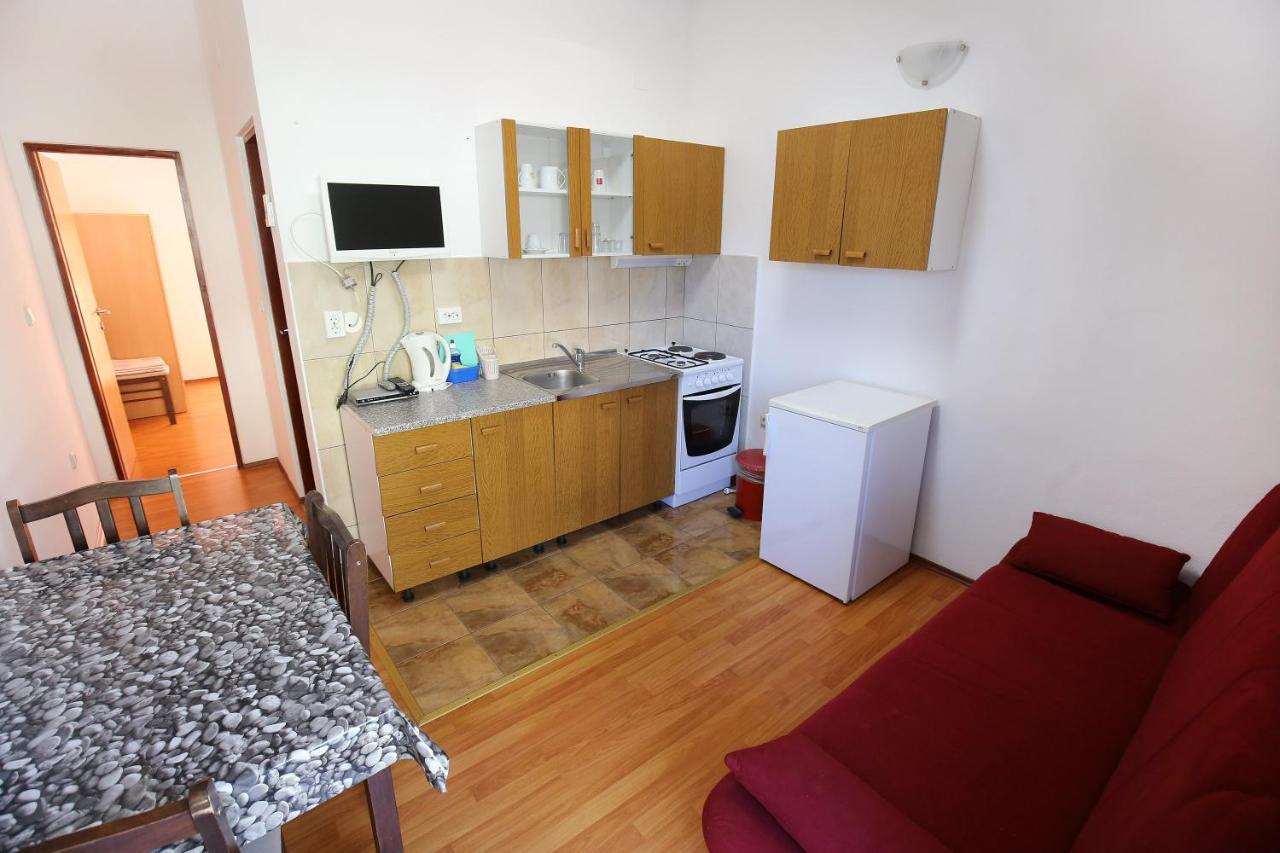 Apartmani Buca Biograd Na Moru Buitenkant foto