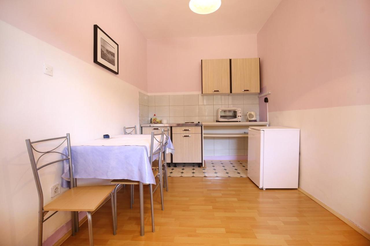 Apartmani Buca Biograd Na Moru Buitenkant foto