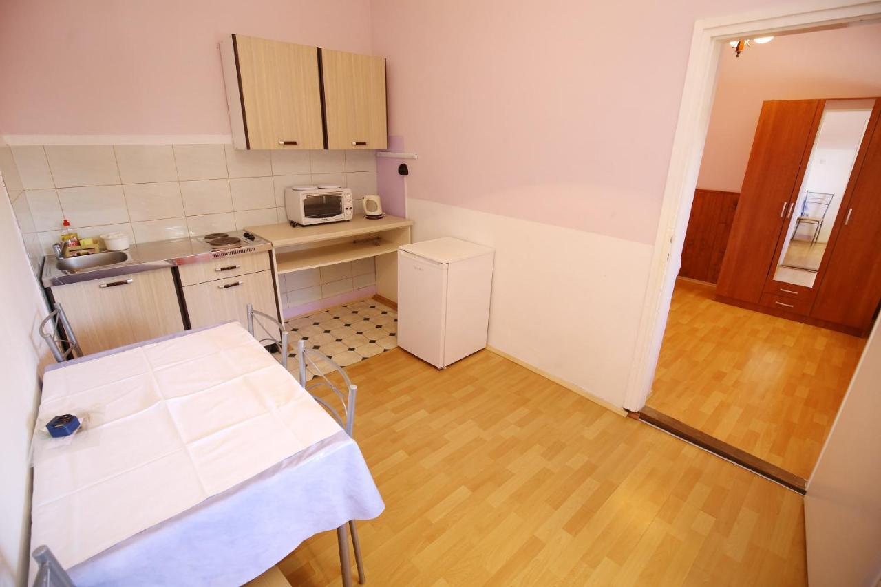 Apartmani Buca Biograd Na Moru Buitenkant foto