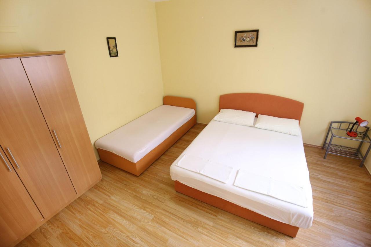 Apartmani Buca Biograd Na Moru Buitenkant foto