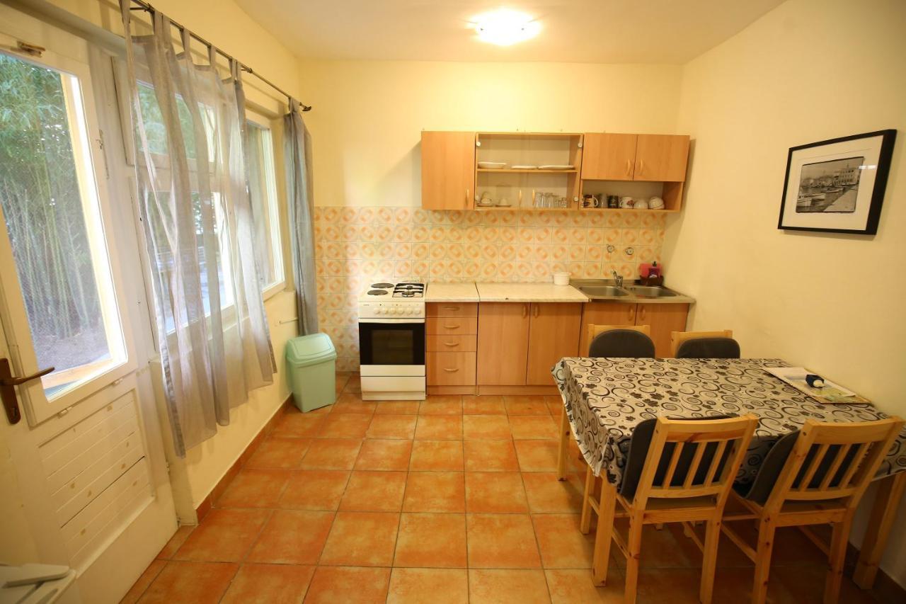 Apartmani Buca Biograd Na Moru Buitenkant foto