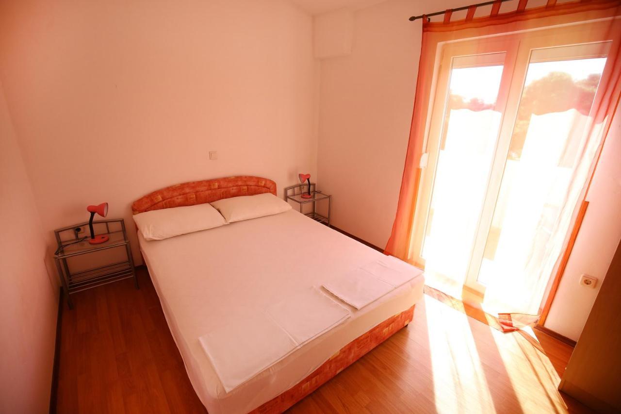 Apartmani Buca Biograd Na Moru Buitenkant foto